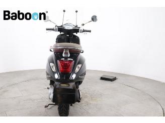 Vespa  Primavera 25KM picture 3