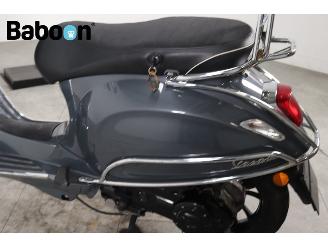 Vespa  Primavera 45KM picture 16