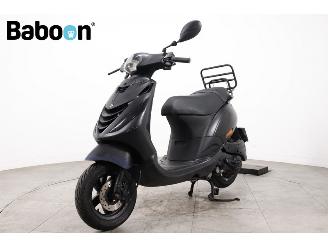 Piaggio  Zip 25KM picture 4
