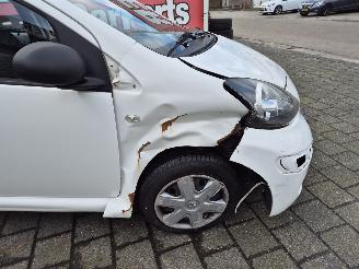 Toyota Aygo 1.0 12v access picture 2