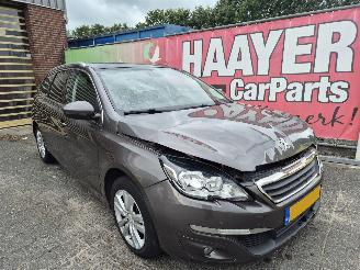 Peugeot 308 1.6 BlueHDI Blue Lease Executive picture 1