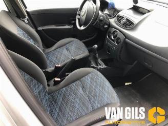 Renault Clio Clio III (BR/CR), Hatchback, 2005 / 2014 1.2 16V 75 picture 9