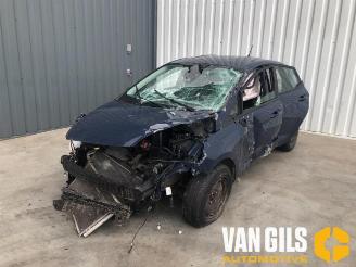 Salvage car Ford Fiesta Fiesta 7, Hatchback, 2017 1.1 Ti-VCT 12V 85 2018/2