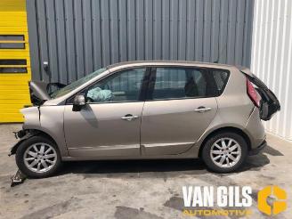 Renault Scenic Scenic III (JZ), MPV, 2009 / 2016 2.0 16V CVT picture 4