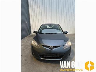 krockskadad bil auto Mazda 2 2 (DE), Hatchback, 2007 / 2015 1.3 16V S-VT High Power 2007/10