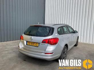 Opel Astra Astra J Sports Tourer (PD8/PE8/PF8), Combi, 2010 / 2015 1.4 16V ecoFLEX picture 2
