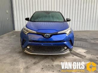 Toyota C-HR C-HR (X1,X5), SUV, 2016 1.8 16V Hybrid picture 1