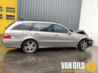 Mercedes E-klasse E Combi (S211), Combi, 2003 / 2009 3.2 E-320 CDI 24V picture 4