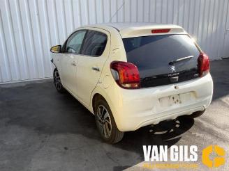 Peugeot 108 108, Hatchback, 2014 1.0 12V picture 3