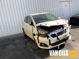 Peugeot 108 108, Hatchback, 2014 1.0 12V picture 6