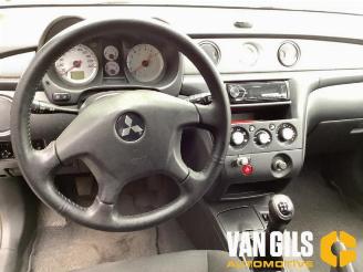 Mitsubishi Outlander Outlander (CU), SUV, 2001 / 2007 2.0 16V 4x2 picture 12