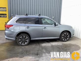 Mitsubishi Outlander Outlander (GF/GG), SUV, 2012 / 2022 2.0 16V PHEV 4x4 picture 7