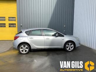 Opel Astra Astra J (PC6/PD6/PE6/PF6), Hatchback 5-drs, 2009 / 2015 1.4 Turbo 16V picture 7