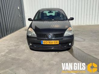 Vrakbiler auto Renault Clio Clio II (BB/CB), Hatchback, 1998 / 2016 1.6 16V 2004/3