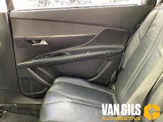 Peugeot 5008 5008 II (M4/MC/MJ/MR), MPV, 2016 / 2024 1.2 12V e-THP PureTech 130 picture 15