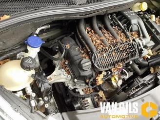 Peugeot 208 208 I (CA/CC/CK/CL), Hatchback, 2012 / 2019 1.2 Vti 12V PureTech 82 picture 16