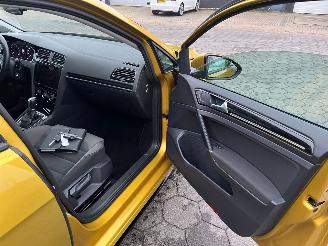 Volkswagen Golf TSI R-Line Pano  AUTOMAAT 81KW picture 11