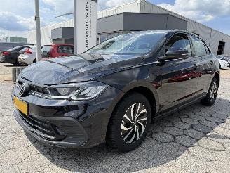 krockskadad bil auto Volkswagen Polo 1.0 TSI Life 2021/12