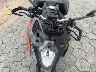 KTM 1290 Super Duke R GT ABS picture 12