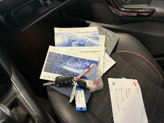 Peugeot 208 1.2 110PK GT-line pano picture 21