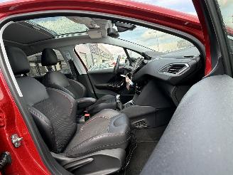 Peugeot 208 1.2 110PK GT-line pano picture 3