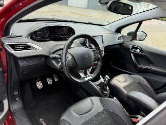 Peugeot 208 1.2 110PK GT-line pano picture 4