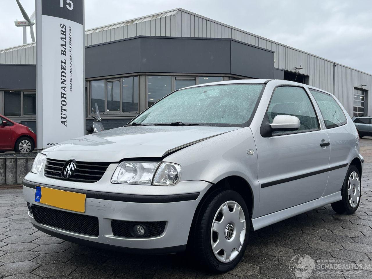 Volkswagen Polo 1.4-16V Trendline