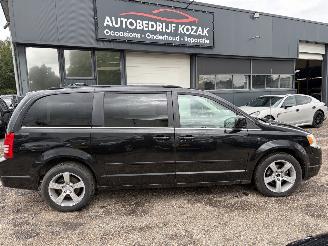 Chrysler Town & Country 3.8 V6 7-pers. AUTOMAAT NIEUWE APK picture 8