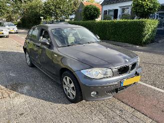 Coche siniestrado BMW 1-serie 116i 2004/12