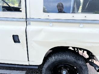 Land Rover 88/109 2.3 88 series III picture 9