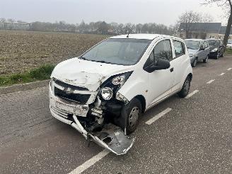 Chevrolet Spark 1.0-16V picture 2