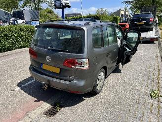 Volkswagen Touran 1.2 TSi picture 3