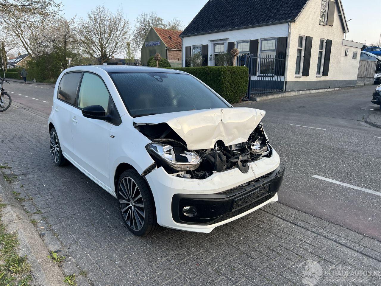 Volkswagen Up! 1.0-12V High-Up R-line