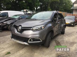 Salvage car Renault Captur Captur (2R), SUV, 2013 1.2 TCE 16V EDC 2016/9