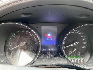 Toyota C-HR C-HR (X1,X5), SUV, 2016 2.0 16V Hybrid picture 11