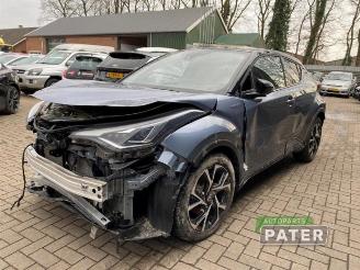 Toyota C-HR C-HR (X1,X5), SUV, 2016 2.0 16V Hybrid picture 1