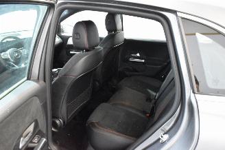 Mercedes B-klasse 180 AMG Line picture 18