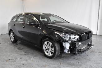 skadebil auto Kia Ceed 1.0 T-GDi DynamicL. 2021/9