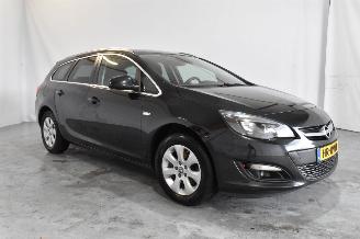 Opel Astra SPORTS TOURER picture 1