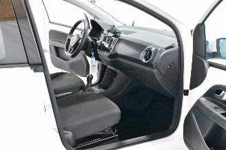 Volkswagen Up! 1.0 BMT move up! picture 14