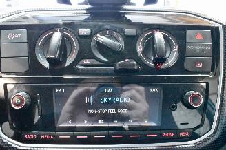 Volkswagen Up! 1.0 BMT move up! picture 26