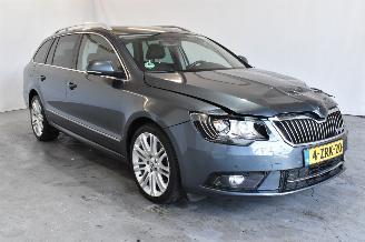 Vaurioauto  passenger cars Skoda Superb 1.6 TDI Champs Elys. 2015/3
