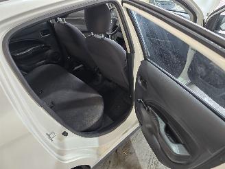 Mitsubishi Space-star 1.0 Entry picture 18