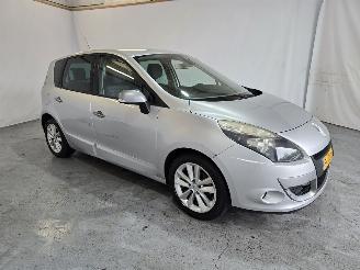 krockskadad bil auto Renault Scenic 1.4 TCE Celsium 2011/2