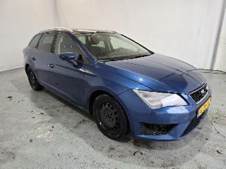 krockskadad bil auto Seat Leon ST 1.4 TSI ACT FR Dyn 2015/4