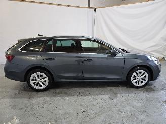 Skoda Octavia 1.5 e-TSI Business Edition Plus picture 8