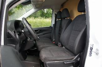 Mercedes Vito 111 CDi L1H1 Airco 3-Persoons PDC 84KW Euro 6 picture 12