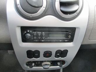 Dacia Sandero 1.2 Aniversare picture 17