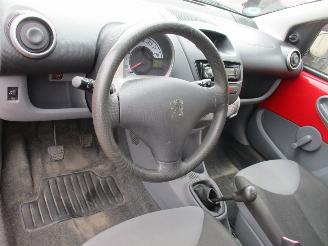 Peugeot 107 1.0-12V XR 5drs picture 17