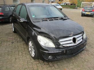 Mercedes B-klasse 150 picture 1